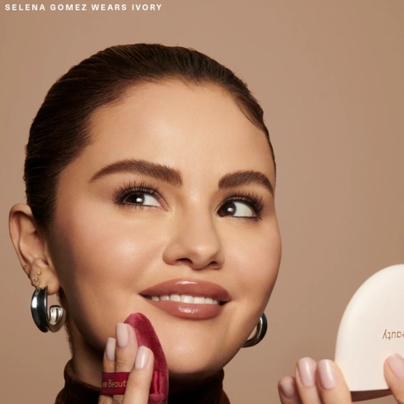 NEW✅Rare Beauty Ivory - Picture 4 of 8